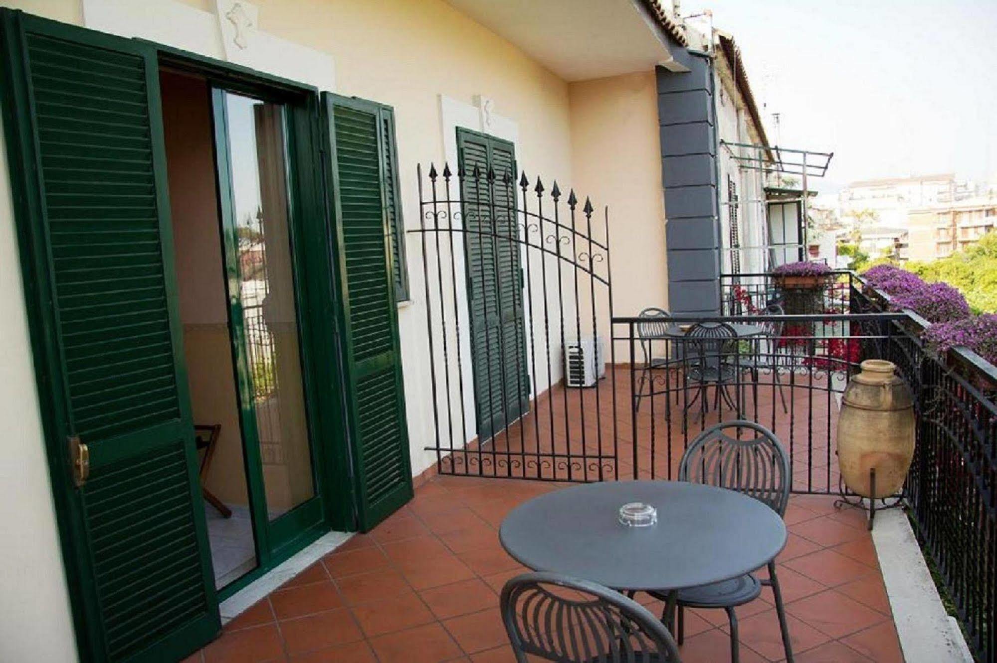 Hotel Degli Amici بومبيي المظهر الخارجي الصورة